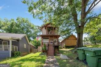 Building Photo - 1079 Sims St SW