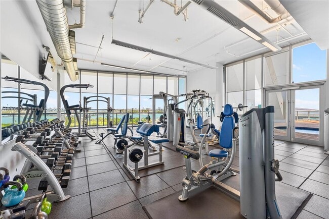 Building Photo - 888 Biscayne Blvd