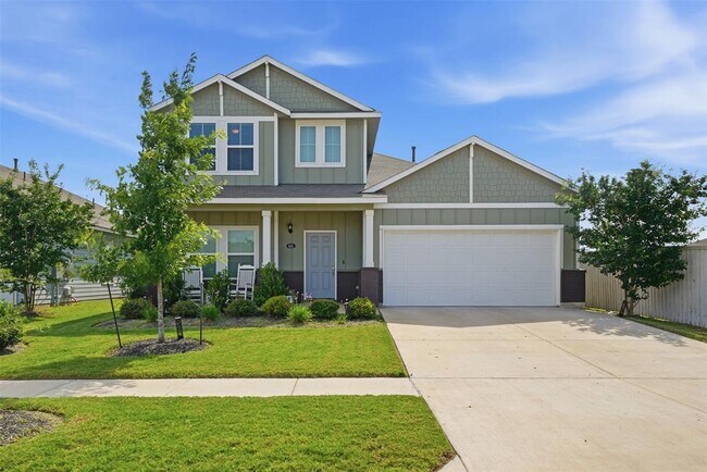 Building Photo - 641 Running Creek Dr