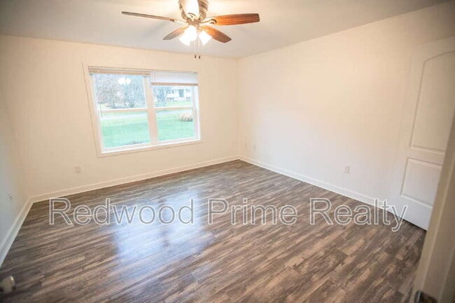 Building Photo - 2321 Smoke Dr