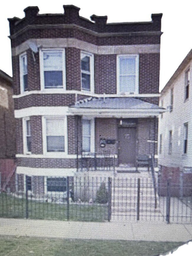Building Photo - 1505 S 51st Ave
