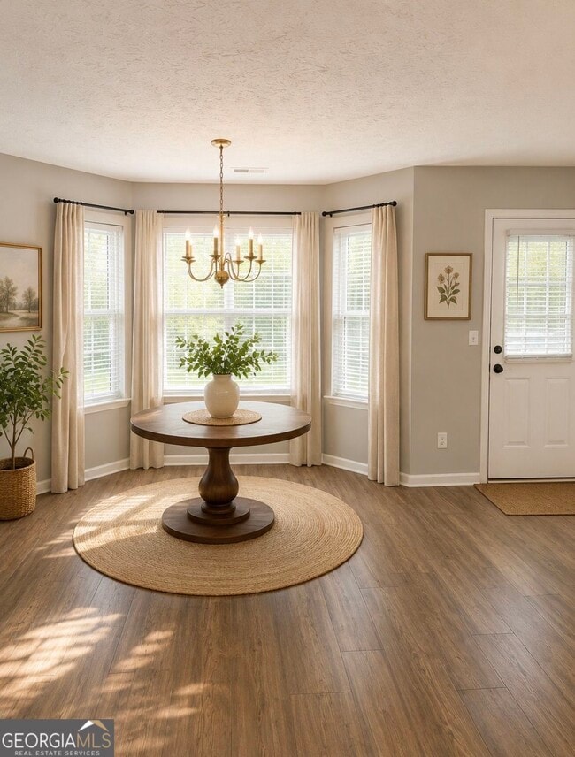Building Photo - 2279 Strathmoor Manor Dr