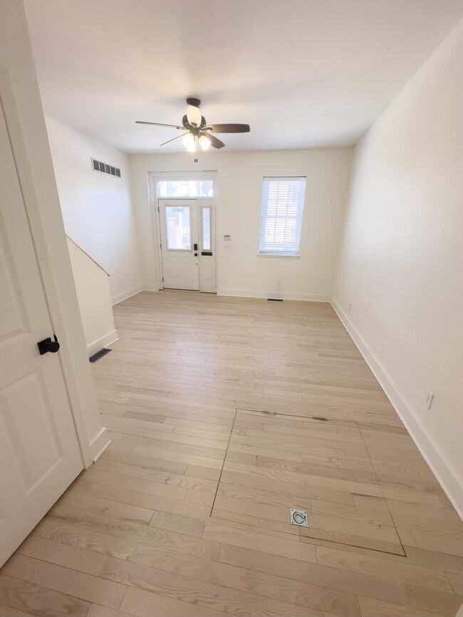 Living room space - 1927 S 9th St