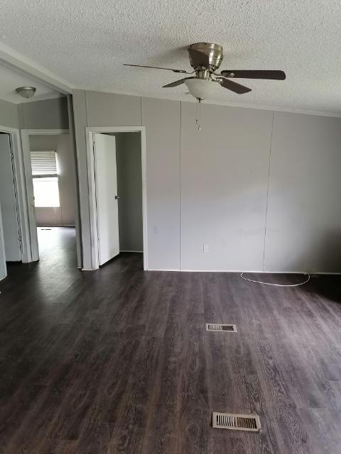 Building Photo - 710 Lowland Dairy Rd