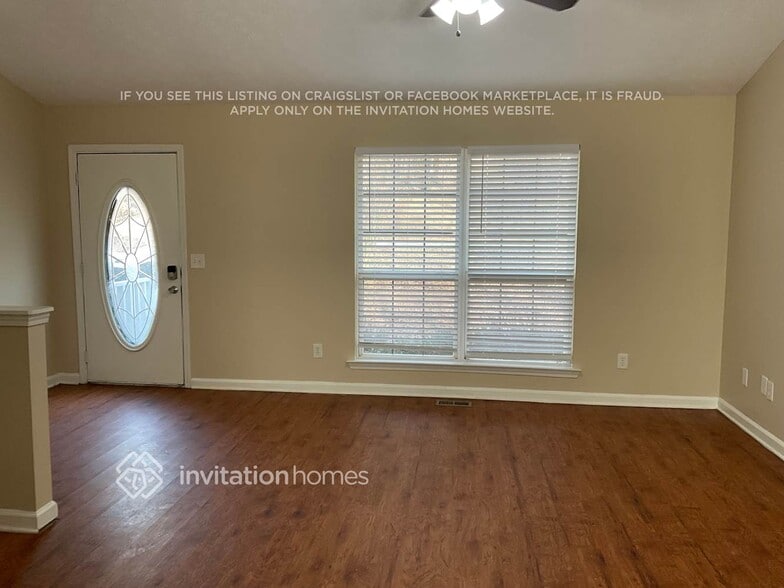 Building Photo - 6827 Summit View Dr