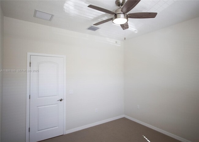 Building Photo - 8293 Cadre Noir Rd