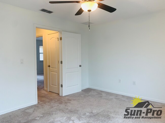 Building Photo - 147 Aston Grande Dr