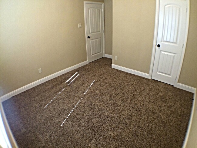 Building Photo - 5 Bdrm/4 Bath / Media Room/ 3300 SF In North Carrollton/Brick And Stone Facade