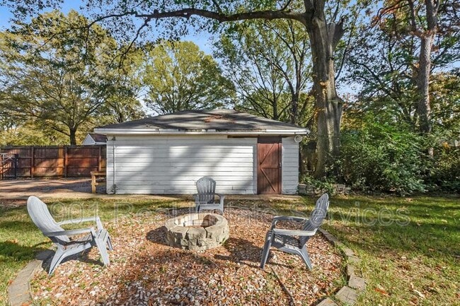 Building Photo - 4879 Marion Ave