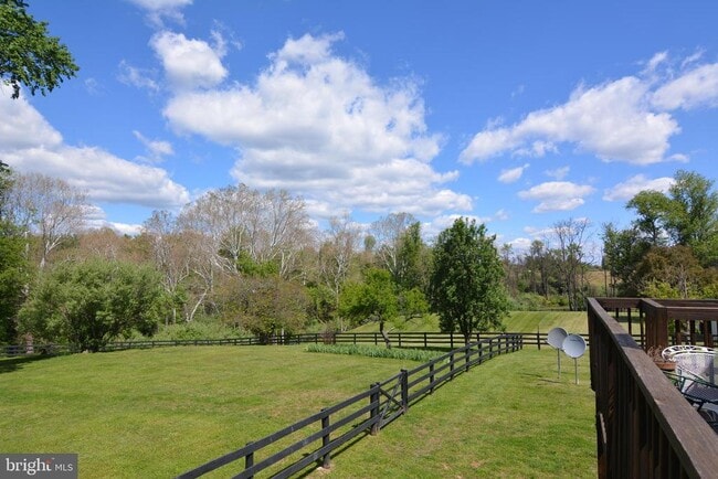 Building Photo - 6540 Crummeys Run Ln