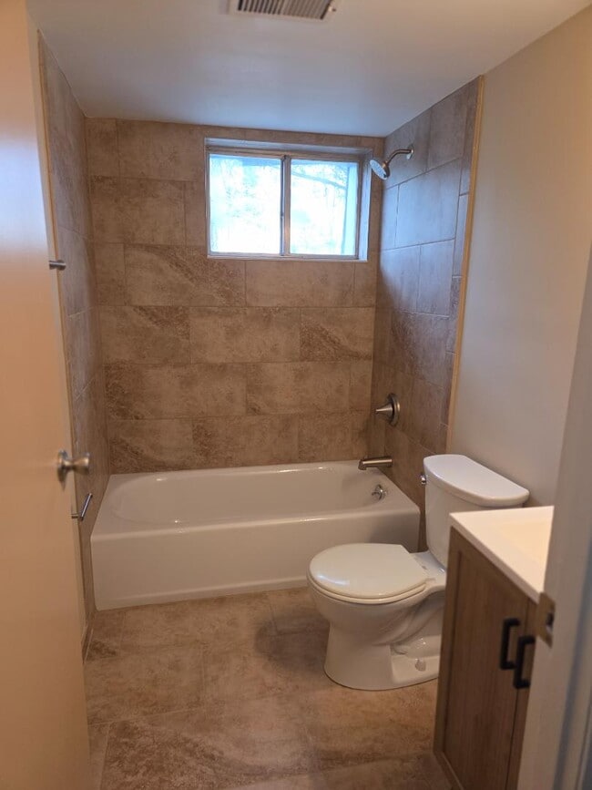 Building Photo - 20-32 Church St - 30-12