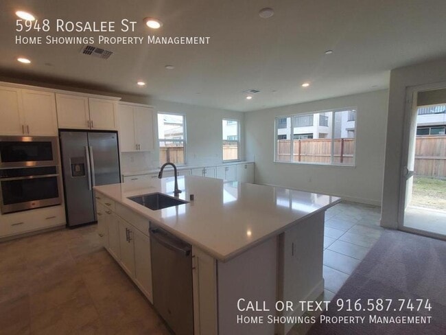 Building Photo - 5948 Rosalee St