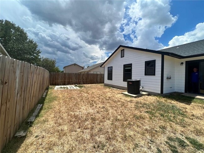 Building Photo - 3401 Nocona Cove