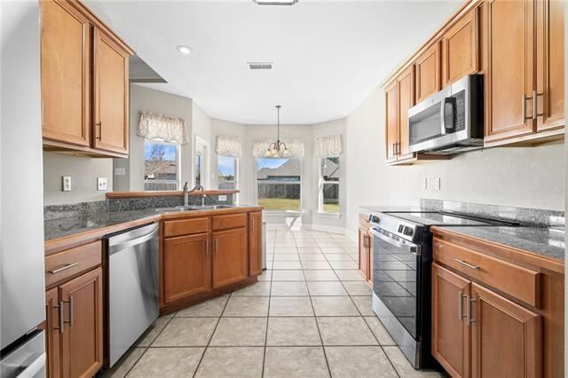 Building Photo - 409 Gainesway Dr