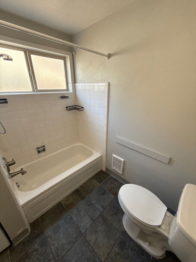 Building Photo - 4776 Buffalo Dr SE