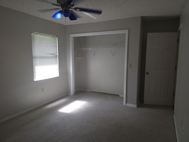 Building Photo - 5373 N Mock Orange Dr