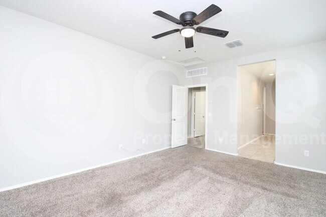 Building Photo - 36386 W Mallorca Ave