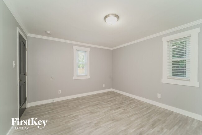 Building Photo - 4039 Seaforth Dr