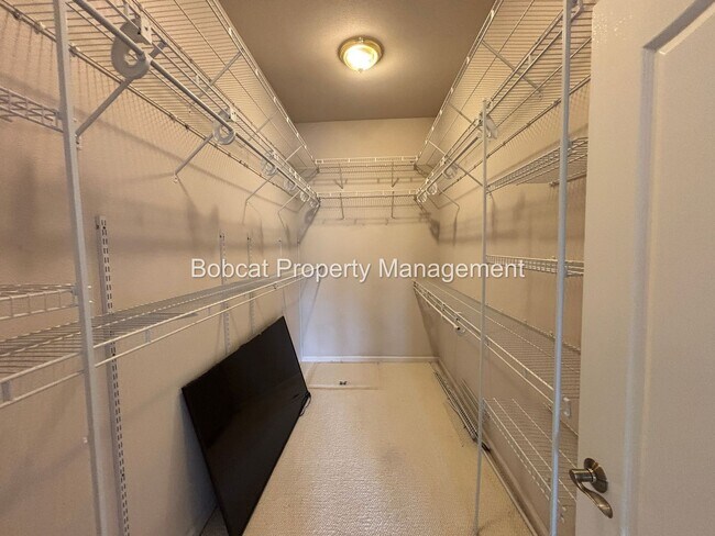 Building Photo - Golf Course Living with Mountain Views & Detached Casita
