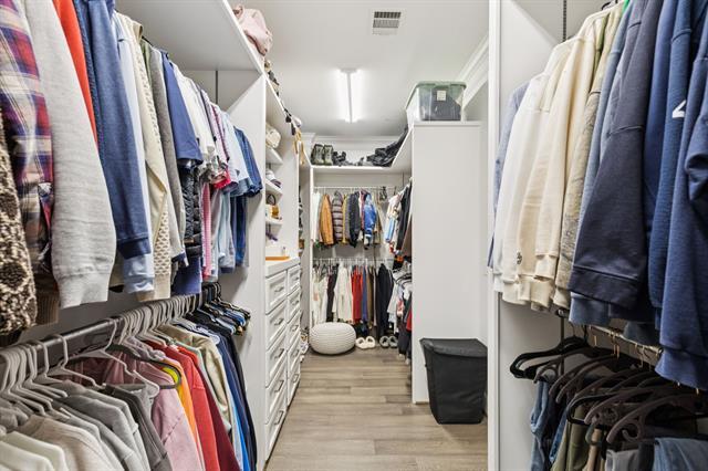 Building Photo - 6605 Bandera Ave