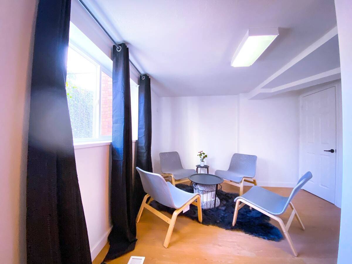 Building Photo - 4532 S Briarcreek Dr