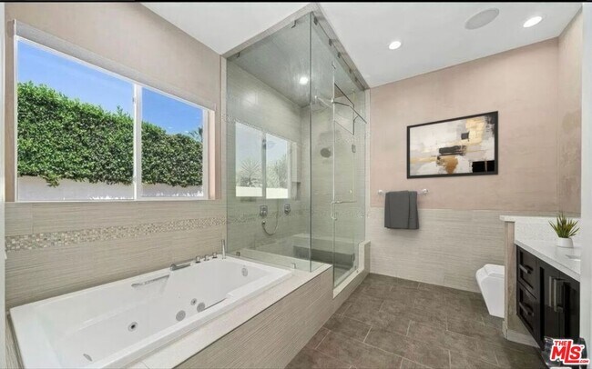 Building Photo - 6243 Berquist Ave