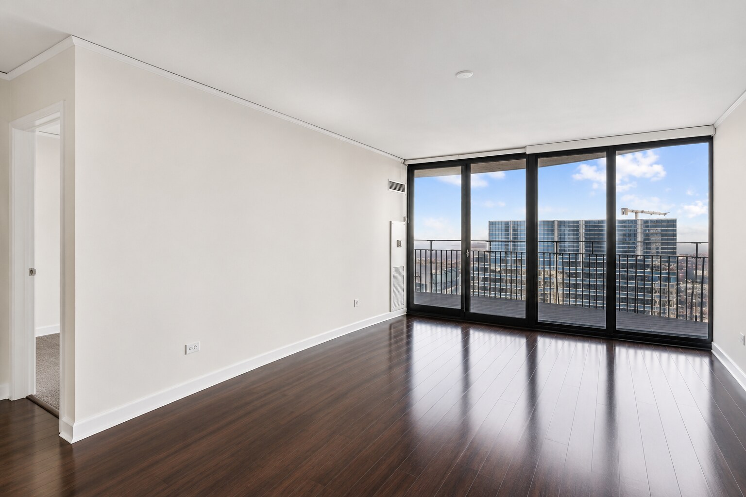 Building Photo - 225 N Columbus Dr
