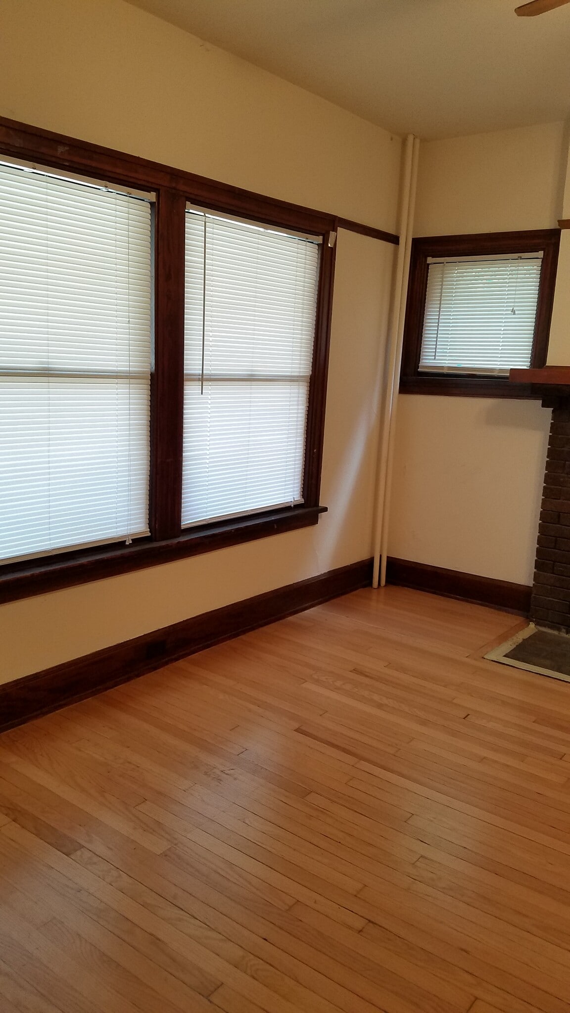 Building Photo - 1617 Monroe St