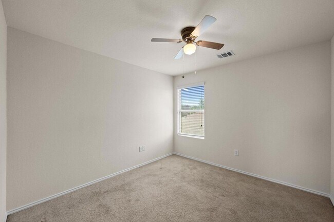 Building Photo - 5720 Kennedy St