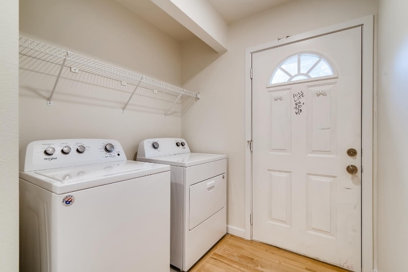 Building Photo - 623 S Grant Ave