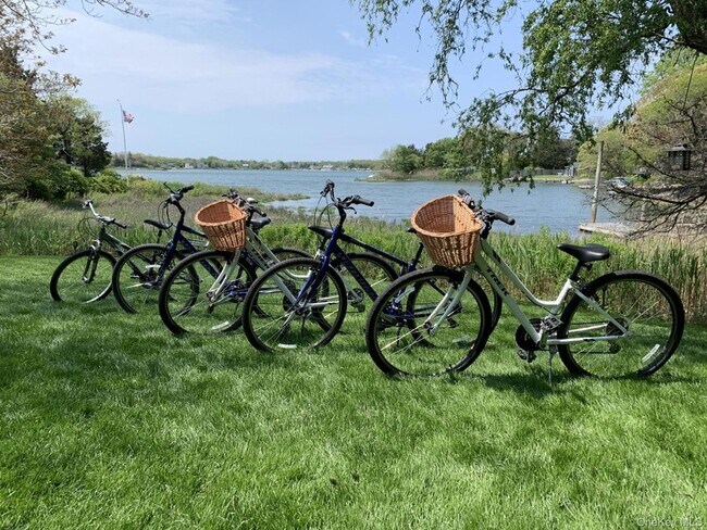 Building Photo - 42 Towd Point Rd