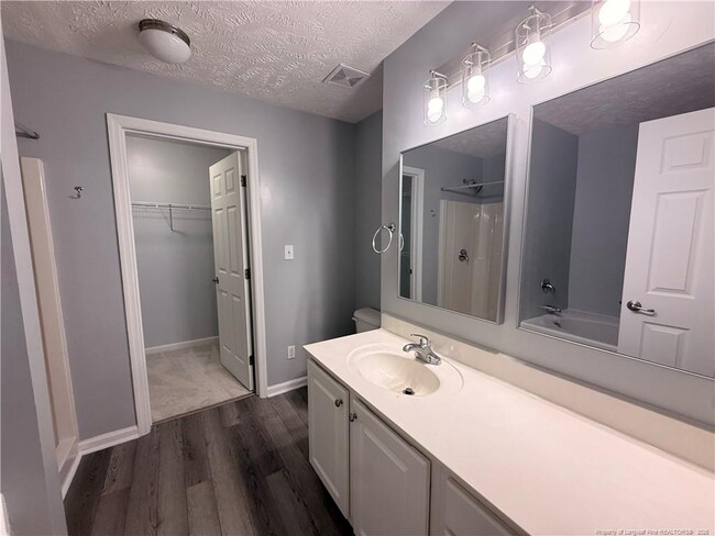 Building Photo - 3342 Harbour Pointe Pl