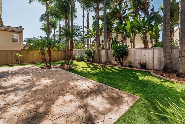 Building Photo - 6081 Paseo Monona