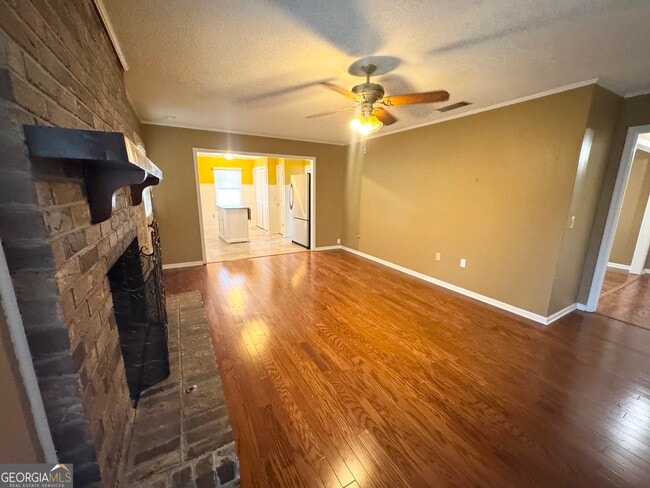 Building Photo - 107 Belair Dr