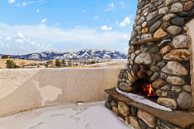 Building Photo - 84 Arcturus Dr