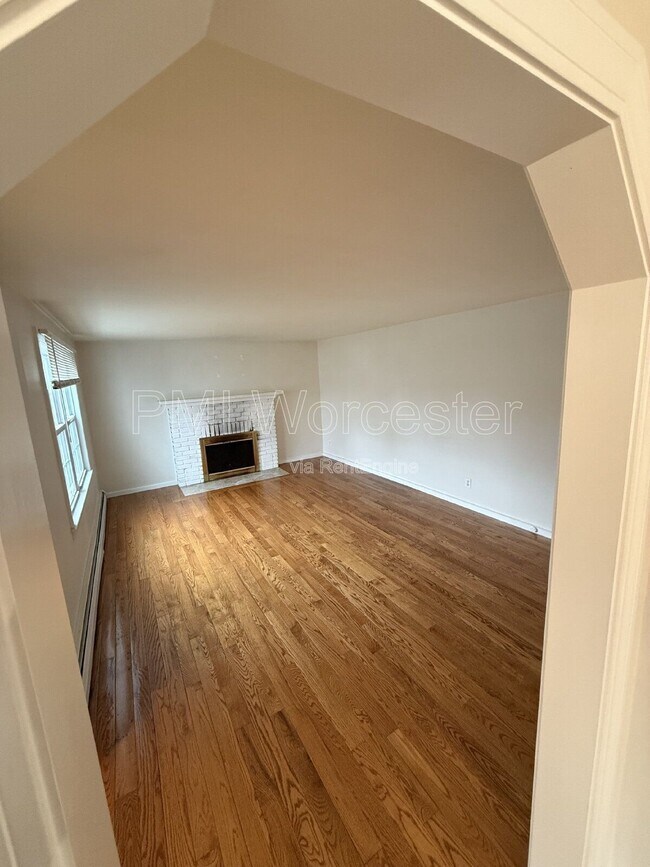 Building Photo - 26 Worthington Ave