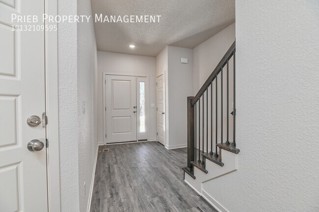 Building Photo - 3221 N 103rd Pl