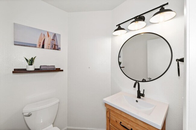 Building Photo - 1545 Camden Village Cir