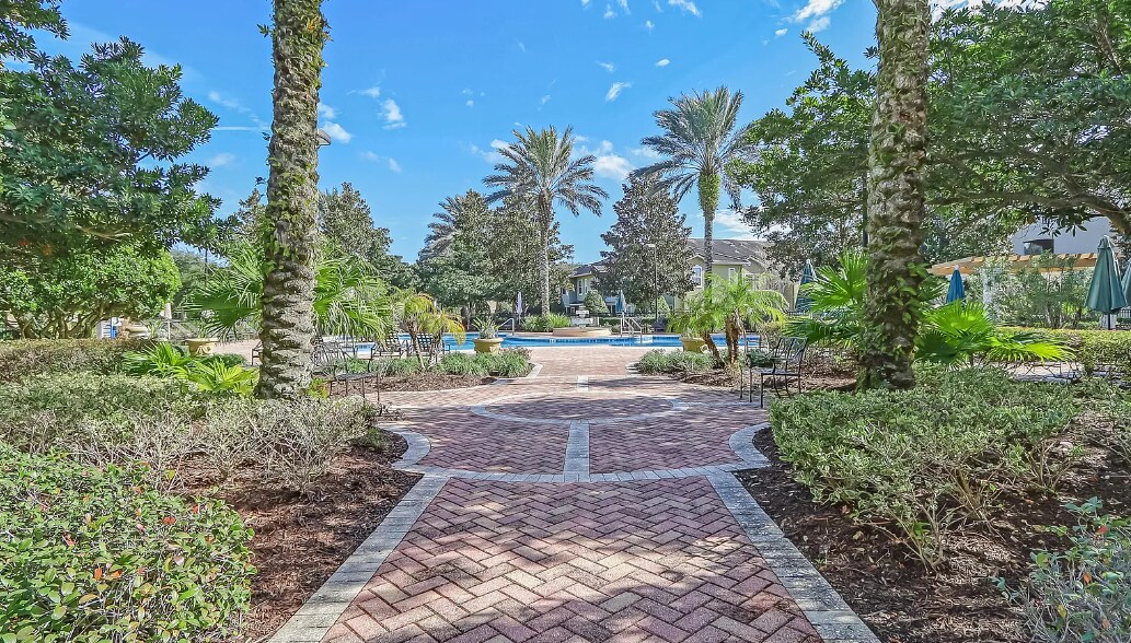 Building Photo - 10075 Gate Pky N