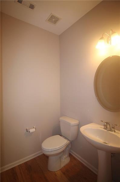 Building Photo - 3082 Brockenhurst Dr