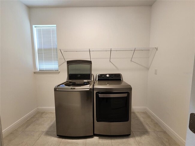 Building Photo - 19203 Allium Pl