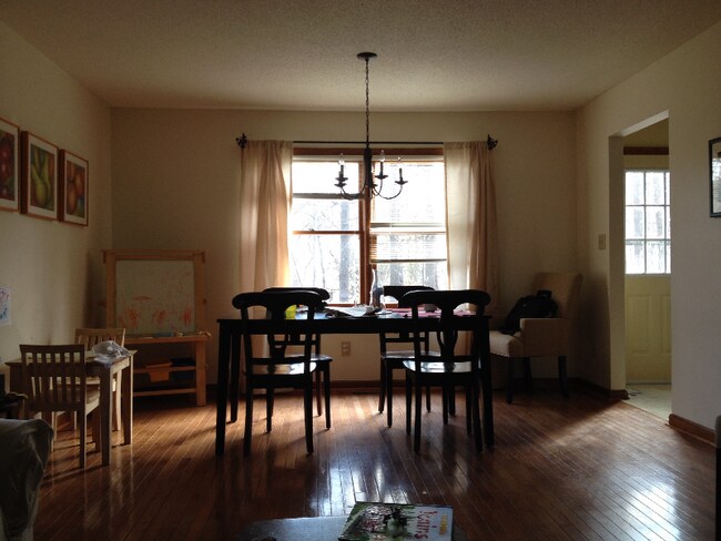 Building Photo - 123 Bonaparte Dr
