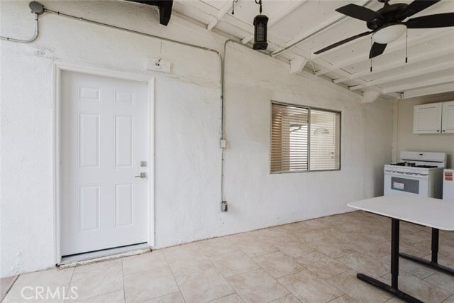 Building Photo - 16404 Donmetz St