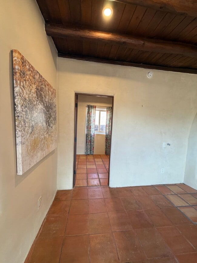 Building Photo - 152 Lorenzo Rd