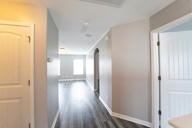 Building Photo - Coming Available!