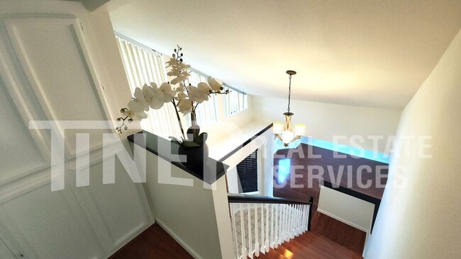 Building Photo - 413 Unity Ct