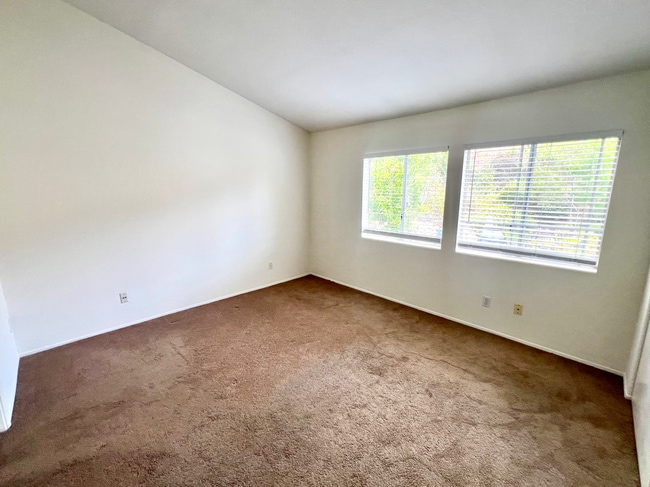 Building Photo - 9995 Scripps Westview Wy
