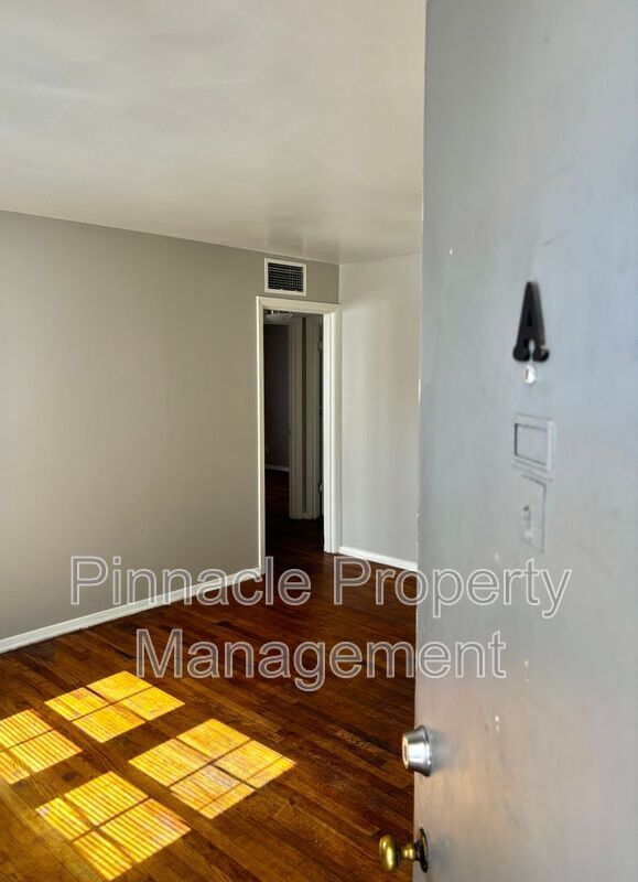 Building Photo - 212 S Fillmore St
