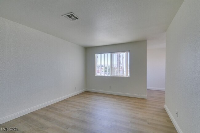 Building Photo - 1860 N Decatur Blvd