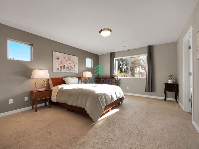 Building Photo - Gorgeous 3 Bed & 2.5 Bath Single Family House For Rent!